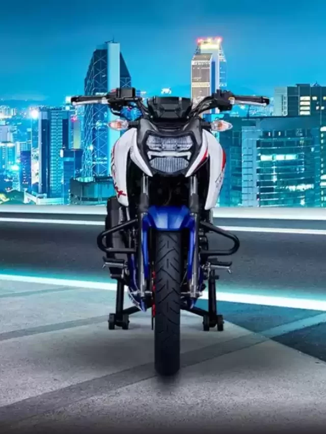 TVS Apache RTR 160 4V front view